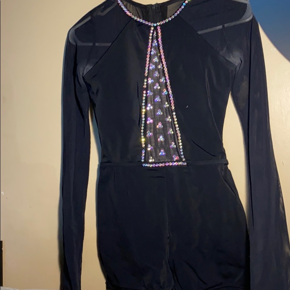 Dance costume - Picture 1 of 1